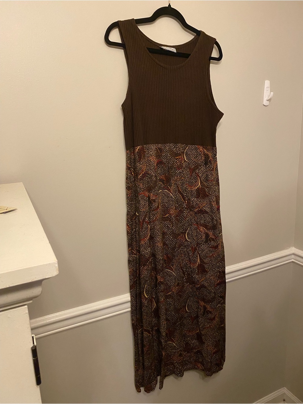 Sleeveless Brown Maxi Dress with Patterned Skirt